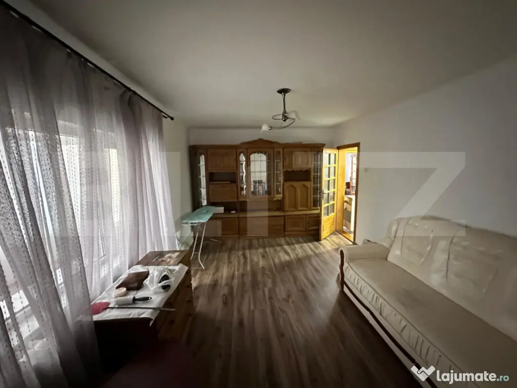 Apartament 4 camere, 2 bai, 78,59 mp, decomandat, zona Obcin - Suceava (Suceava)