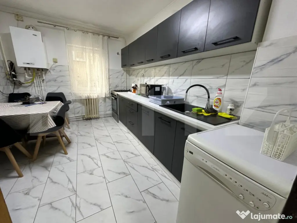 Apartament 4 camere, 2 bai, 78,59 mp, decomandat, zona Obcin - Suceava (Suceava)
