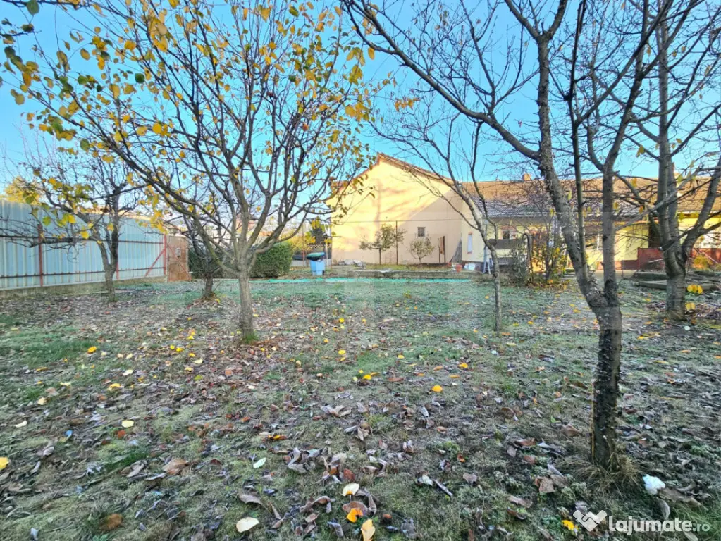 Teren 708 mp | casă demolabilă | front 14m x 40m | P+1E+M - Timisoara (Timis)
