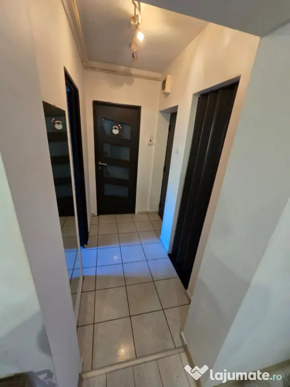 Apartament 3 camere de vânzare în zona Dacia – etaj inte - Constanta (Constanta)