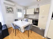 Apartament 3 camere | Parcare inclusă | Zona Lipovei