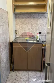 Garsoniera de vânzare 