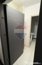 Garsoniera de vânzare 