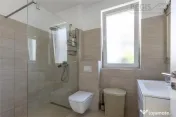 Casa de inchiriat cu 3 Dormitoare | Curte si Terasa | Brasov 
