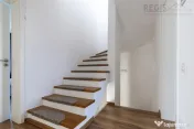 Casa de inchiriat cu 3 Dormitoare | Curte si Terasa | Brasov 