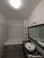 Apartament 3 camere, gradina, parcare, zona Teilor 