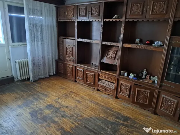 Vând apartament AN 3 Camere - Oradea (Bihor)