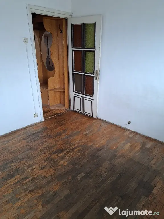Vând apartament AN 3 Camere - Oradea (Bihor)