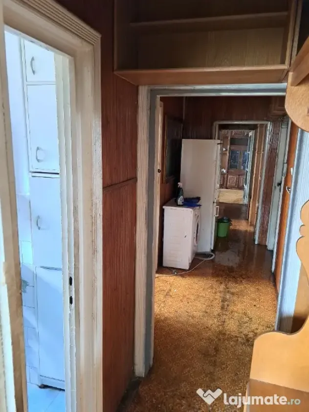 Vând apartament AN 3 Camere - Oradea (Bihor)