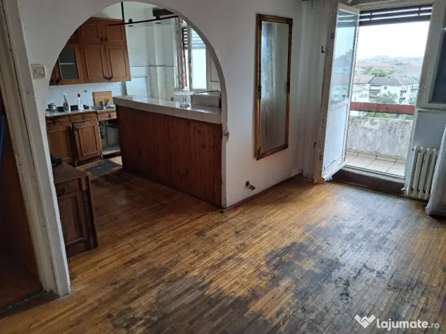 Vând apartament AN 3 Camere - Oradea (Bihor)