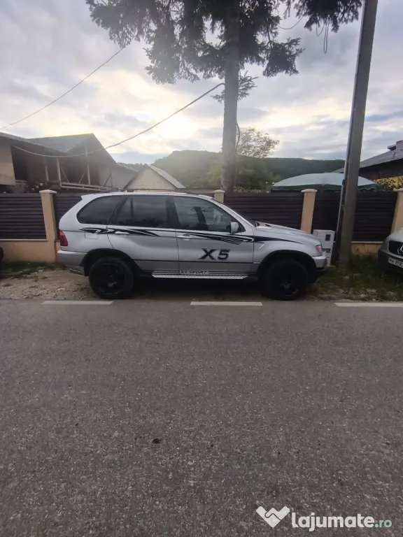 Vând BMW seria x5