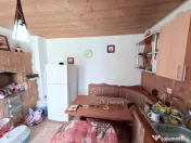 Casuta cu toate utilitatile si 2300mp teren la Catamaresti Deal 