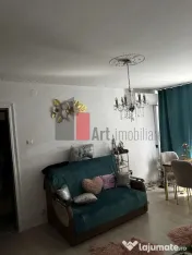 Vând apartament cu 3 camere și 2 băi în zona Militari 