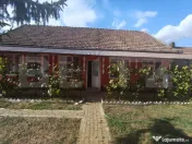 Casa de vanzare in Sinicolau Roman cu teren generos de 1200m 