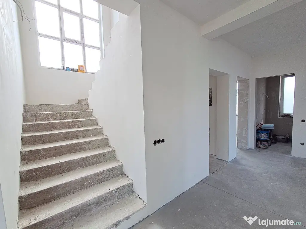 Casa P+E cu CF la zi Apahida central, sup.152 mp util,teren 601 mp. - Cluj-Napoca (Cluj)