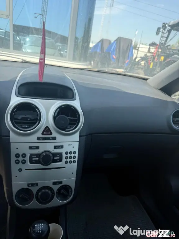 Opel Corsa 1.2 Benzină – 2008 – 1.100 € - Ciorogarla (Bucuresti-Ilfov)
