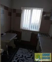 Dacia, de vanzare 2 camere, etaj 2, mobilat