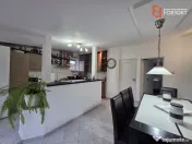 194 mp apartament de lux + 195 mp curte individuala, zona Ce 