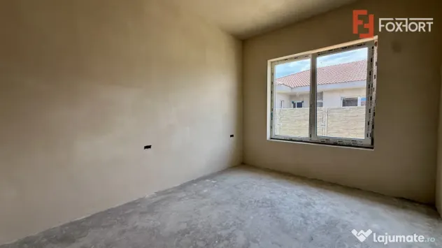 Duplex cu 3 camere si teren de 322 mp, toate utilitatile zon - Mosnita Noua (Timis)