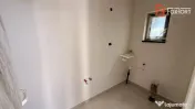 Duplex cu 3 camere si 2 bai pe parter, zona Albina 
