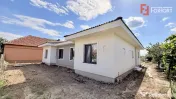 Duplex cu 3 camere si 2 bai pe parter, zona Albina 