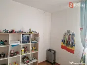 Casa individuala cu 9 camere, in Mosnita Noua, zona centrala 