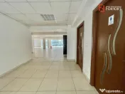 Spatiu comercial de vanzare, 585 mp,locatia excelenta, Timis 