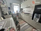 Apartament de vanzare cu 3 camere, la parter - zona Sag 