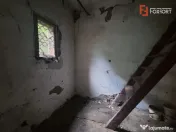 Casa individuala de vanzare cu 2 camere, in Arad, zona Lebad 