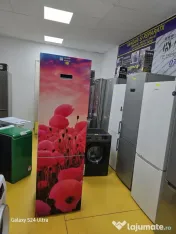 Vând frigider cu wallpaper cu flori 