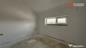 Duplex de vanzare 4 camere, langa Mega Image - Mosnita Noua 
