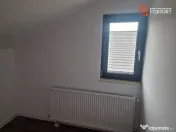 Duplex de vanzare cu 3 camere - zona Mosnita Noua 