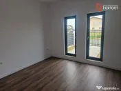 Duplex de vanzare cu 3 camere - zona Mosnita Noua 
