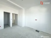 Duplex 4 camere situat la drum asfaltat, in Sacalaz 