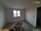 Duplex cu 4 camere, Pozitie excelenta - Mosnita Noua 