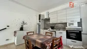 Apartament cu 3 camere la parter si teren de 160 mp - Ghirod 
