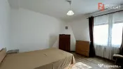 Apartament cu 3 camere la parter si teren de 160 mp - Ghirod 