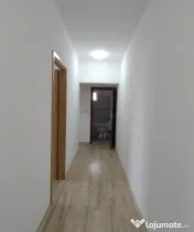 Apartament 3 camere la mansarda - 75mp utili, Zona Aradului