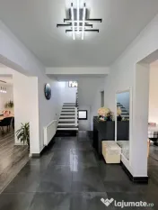 Casă individuala cu 4 camere, teren 450 mp și foișor în Florești 