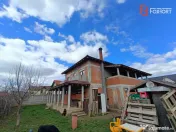 Casa la rosu 6 camere, Chisoda - ID V4970
