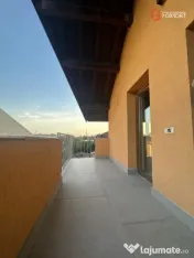 Casa individuala cu 10 camere si piscina, in Dumbravita - ID
