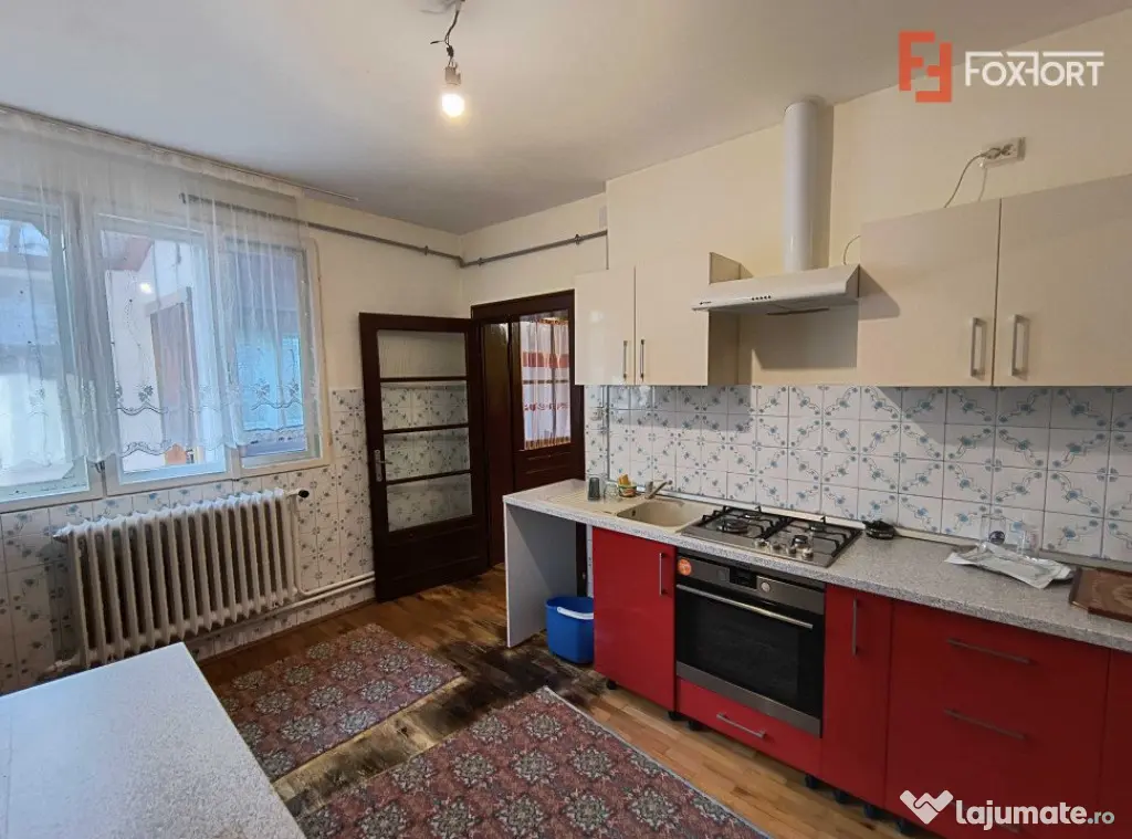 Duplex cu 3 camere si teren de 450 mp la curte comuna, zona - Timisoara (Timis)