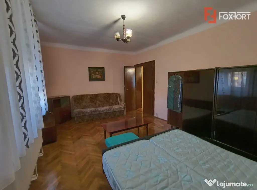 Duplex cu 3 camere si teren de 450 mp la curte comuna, zona - Timisoara (Timis)