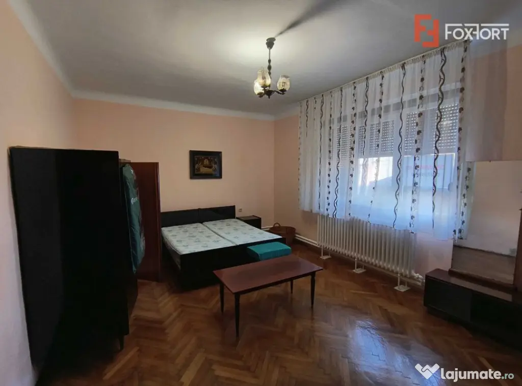 Duplex cu 3 camere si teren de 450 mp la curte comuna, zona - Timisoara (Timis)