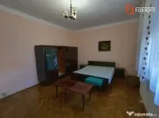 Duplex cu 3 camere si teren de 450 mp la curte comuna, zona 
