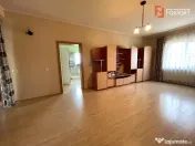 Casa individuala de vanzare, 250 mp, intrare in Dumbravita - 