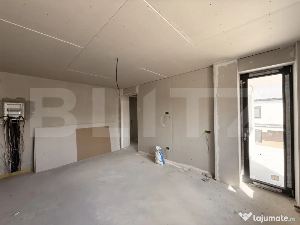 Apartament SD de 2 camere, 63 mp, la cheie, et. 3, zona Ford - Craiova (Dolj)