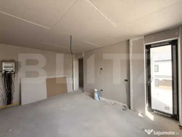 Apartament SD de 2 camere, 63 mp, la cheie, et. 3, zona Ford - Craiova (Dolj)