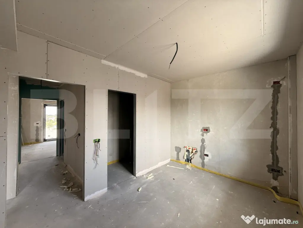 Apartament SD de 2 camere, 63 mp, la cheie, et. 3, zona Ford - Craiova (Dolj)