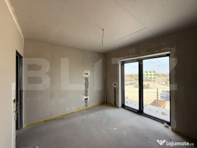 Apartament SD de 2 camere, 63 mp, la cheie, et. 3, zona Ford - Craiova (Dolj)